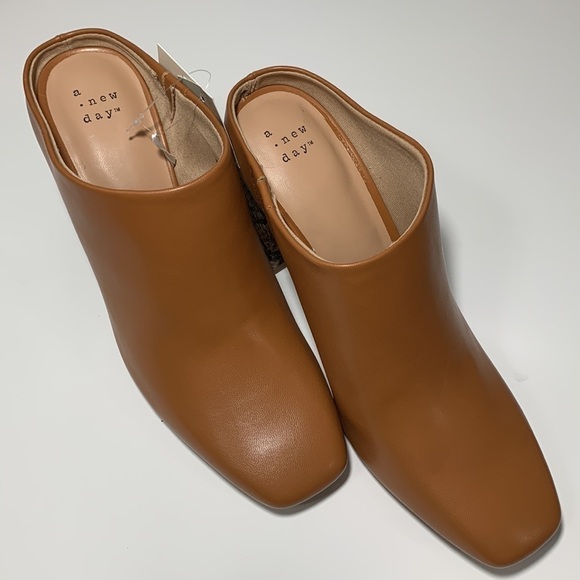 A new day cognac color mules with faux animal skin heels New with tags Sz 9.5 - Picture 3 of 9